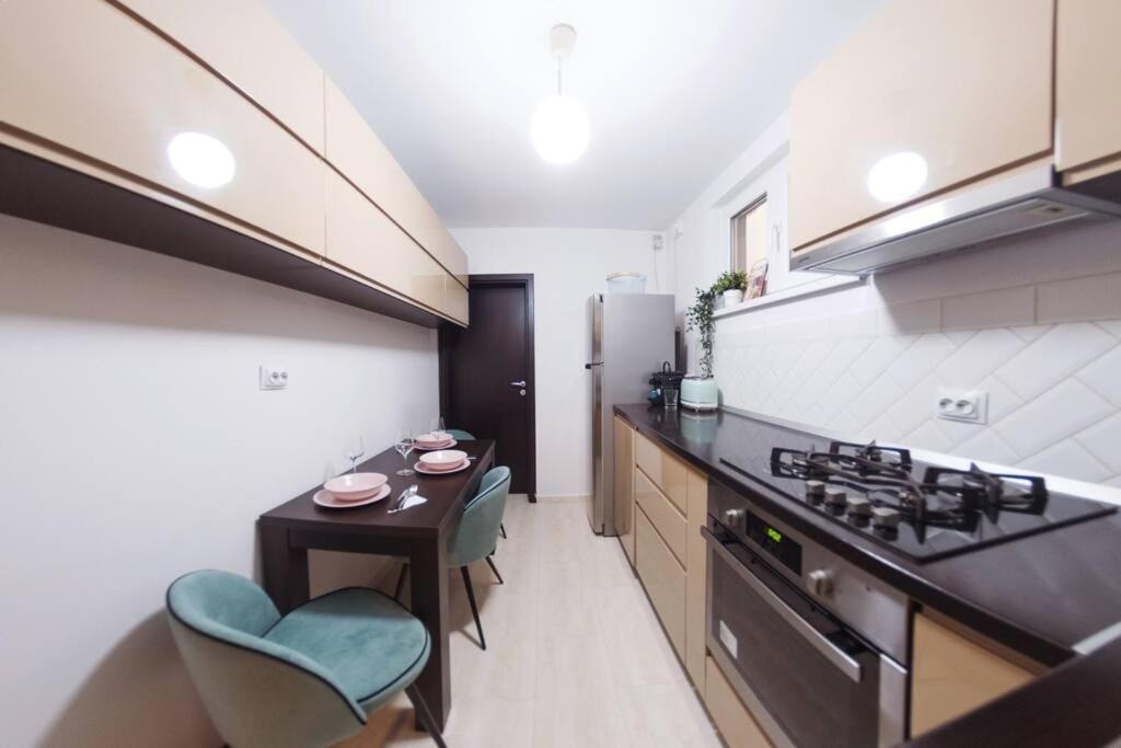 Central Oasis Apartment Bucharest Exterior photo